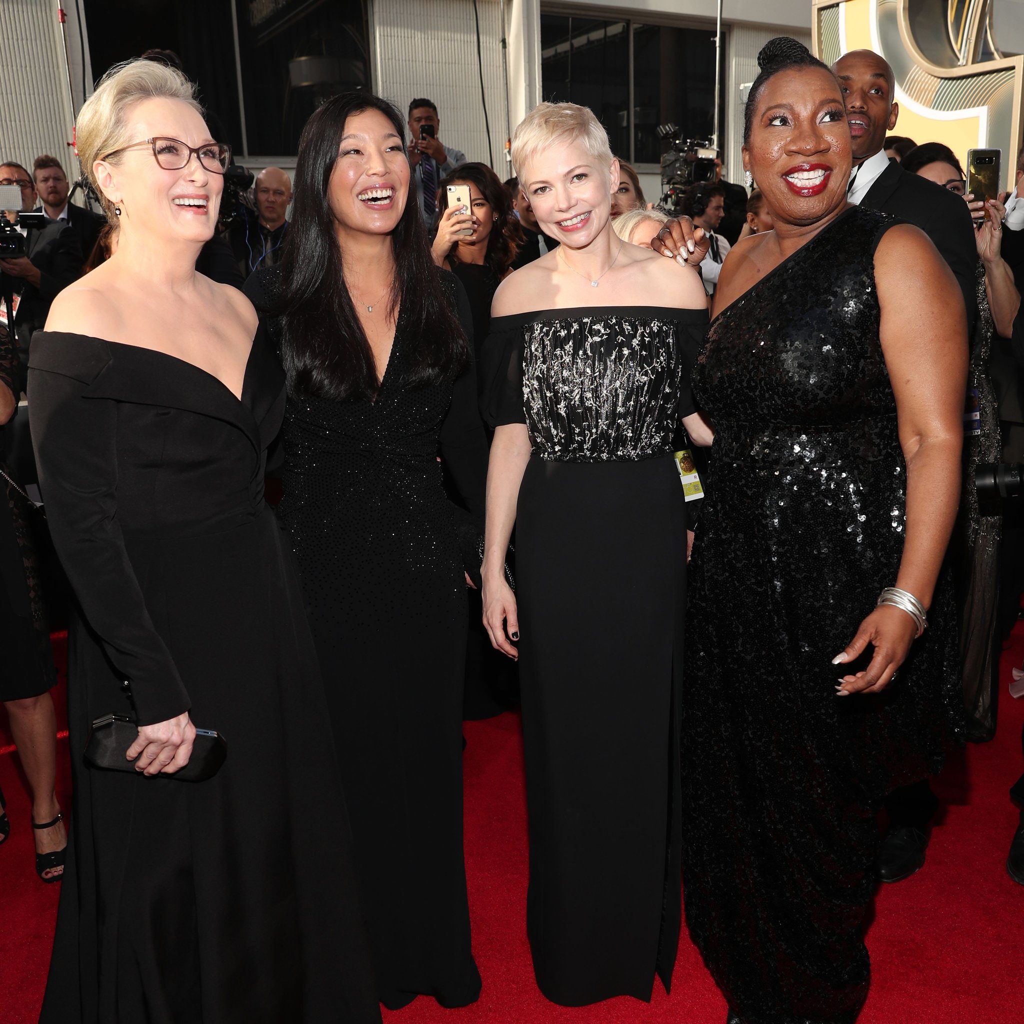Meryl Streep, Ai-jen Poo, Michelle Williams e Tamara Burke no Globo de Ouro / Reprodução