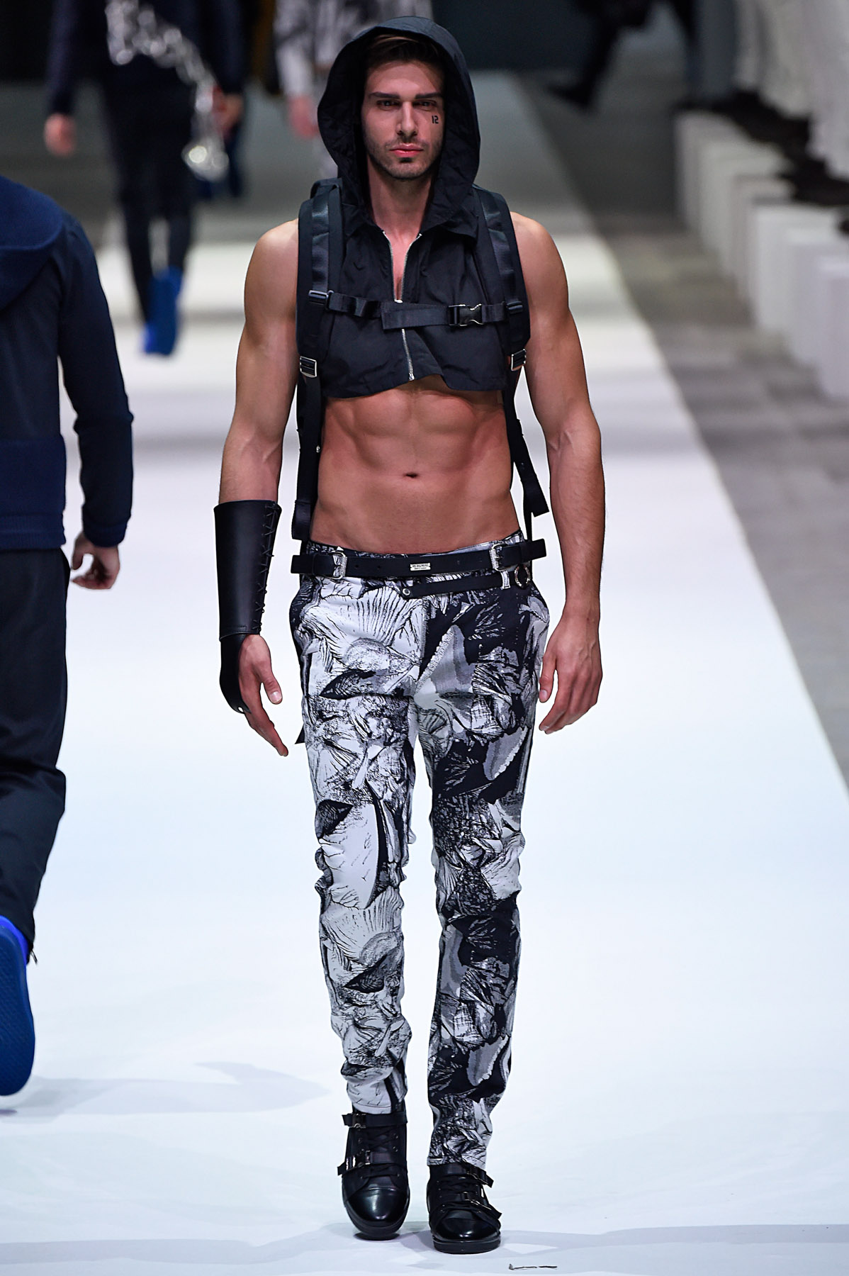 Coleção Dirk Bikkembergs Milão Inverno 2016 RTW Foto 13