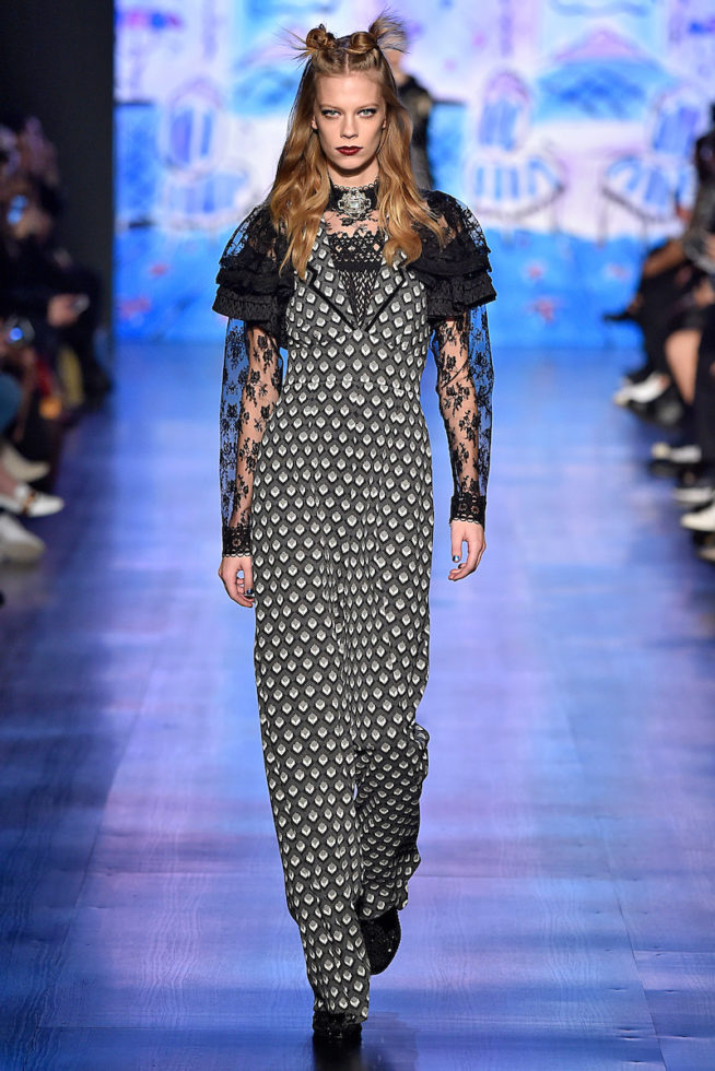 Cole O Anna Sui Nova York Inverno Rtw Foto Desfiles