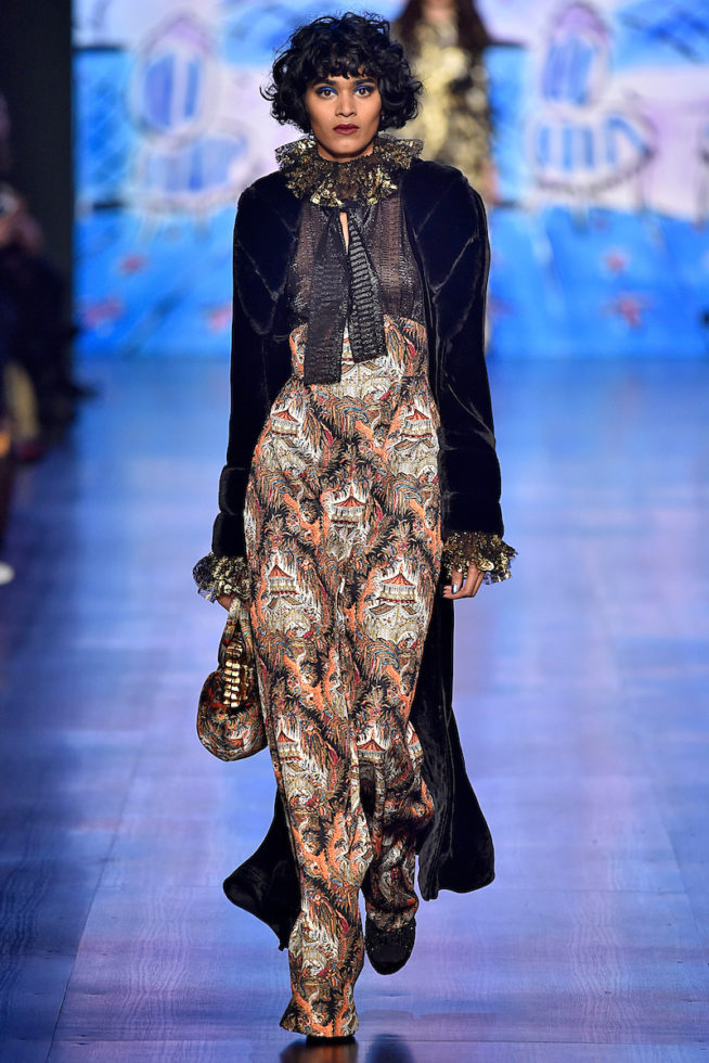 Cole O Anna Sui Nova York Inverno Rtw Foto Desfiles Ffw