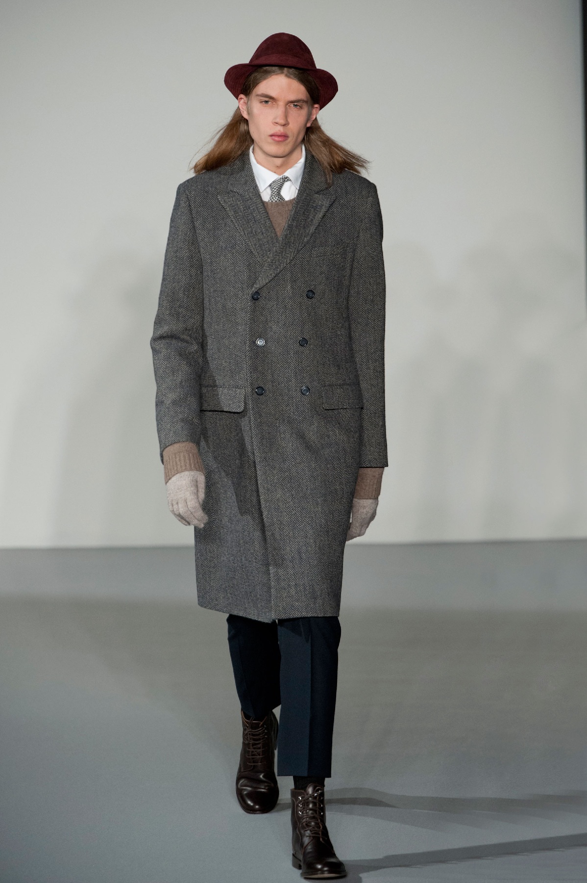 Coleção // Agnes B MEN, Paris, Inverno 2013 RTW // Desfiles // FFW