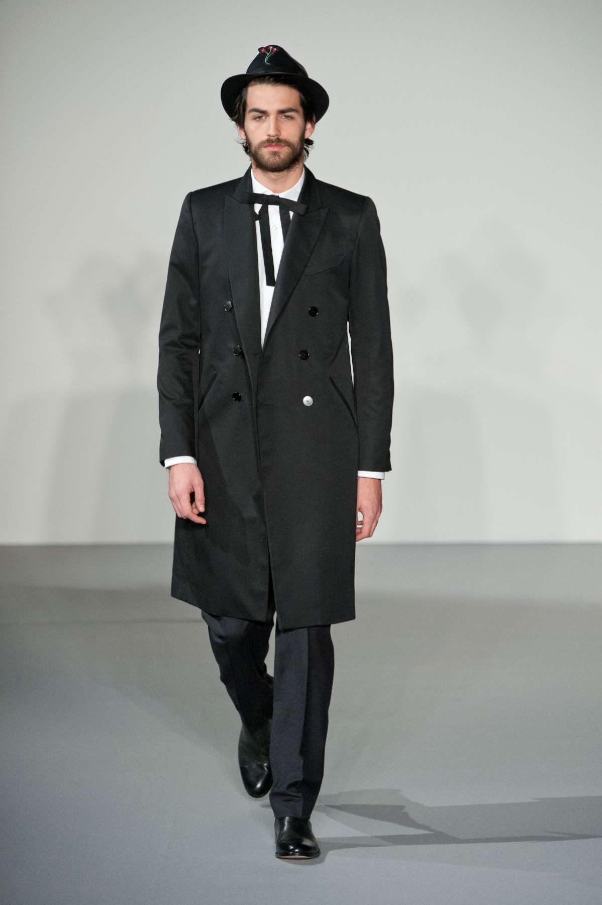 Coleção // Agnes B MEN, Paris, Inverno 2013 RTW // Desfiles // FFW