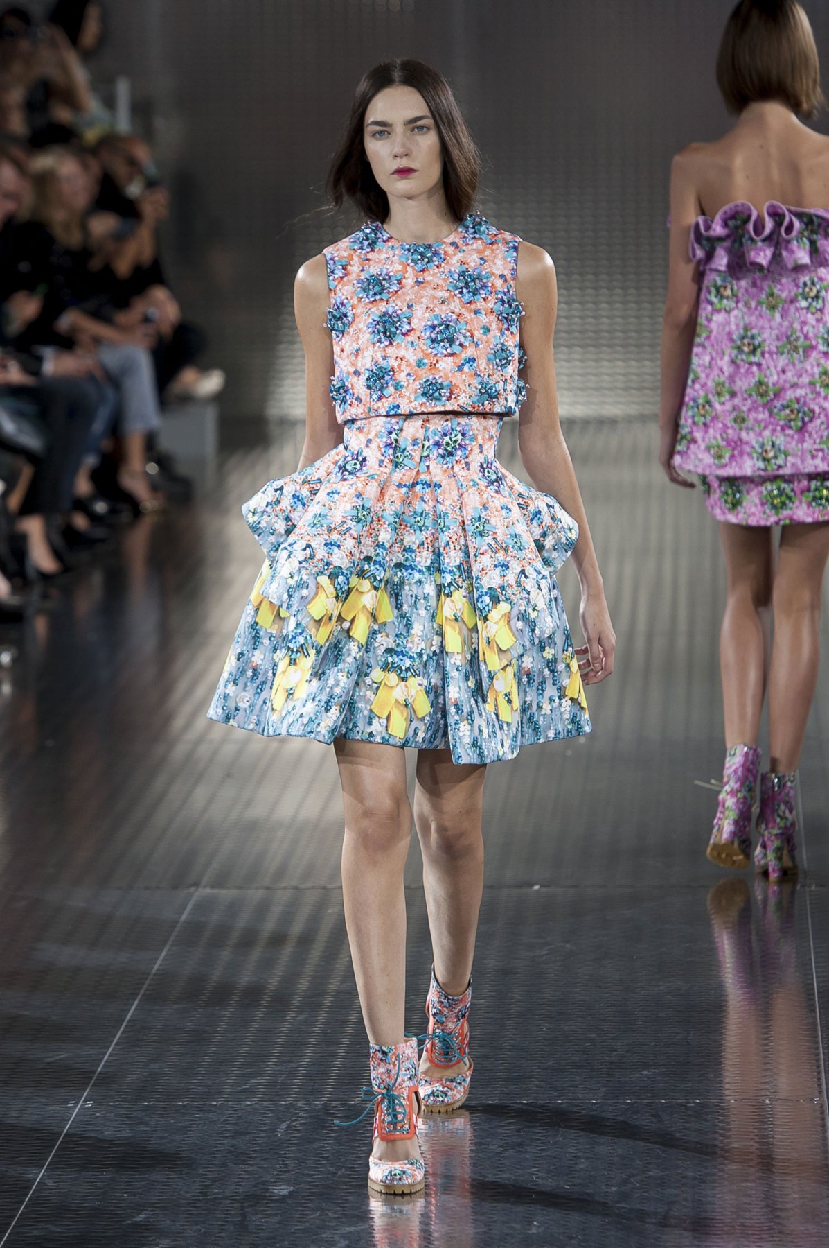 Мода 2014. Mary Katrantzou 1986. Mary Katrantzou Весна-лето 2011. Показ коллекция Мэри Катранзу SS 2021. Дефиле весенний стиль.