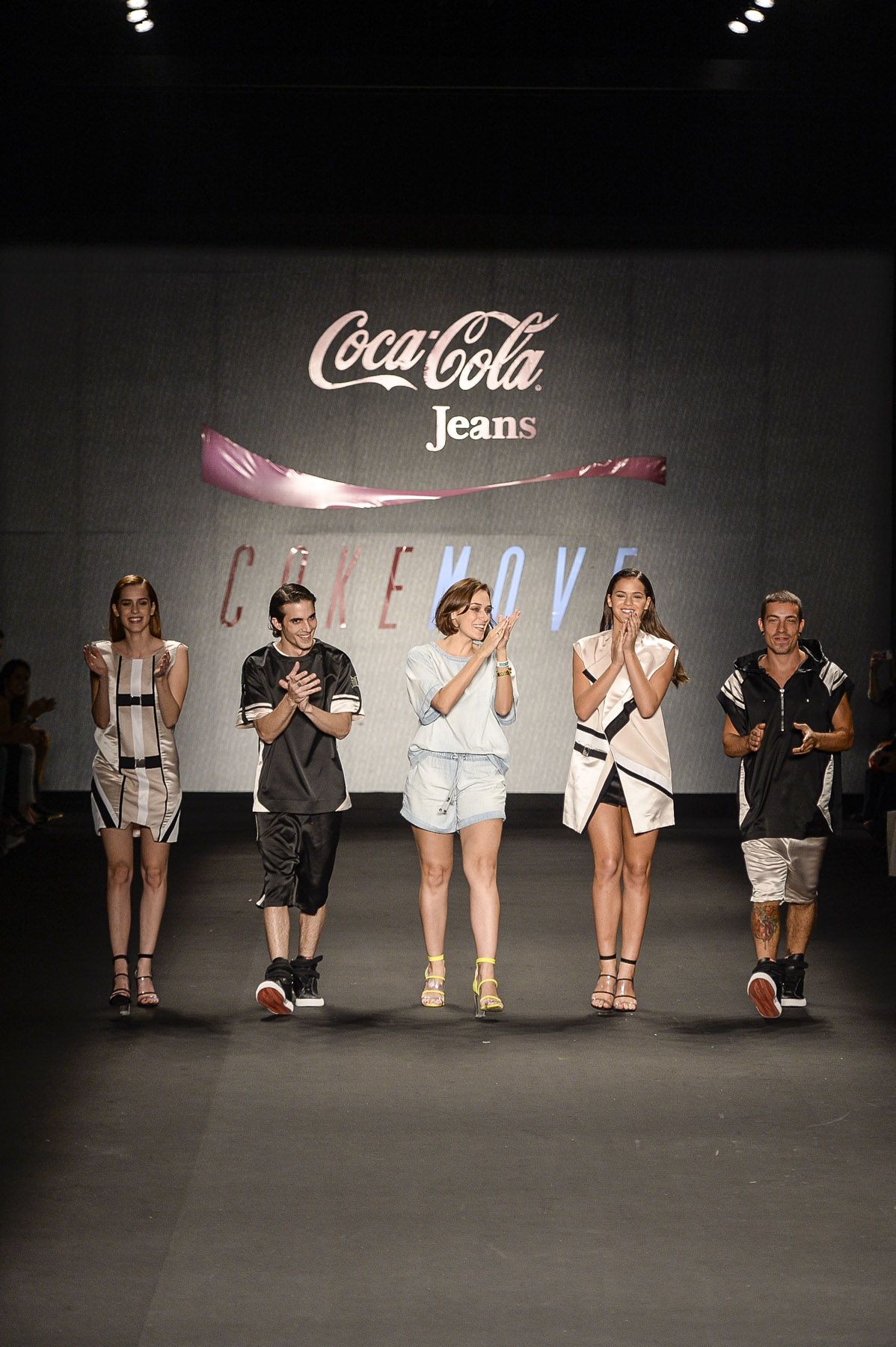 Coleção Coca Cola Jeans Fashion Rio Verão 2015 Rtw Thumbs Desfiles Ffw
