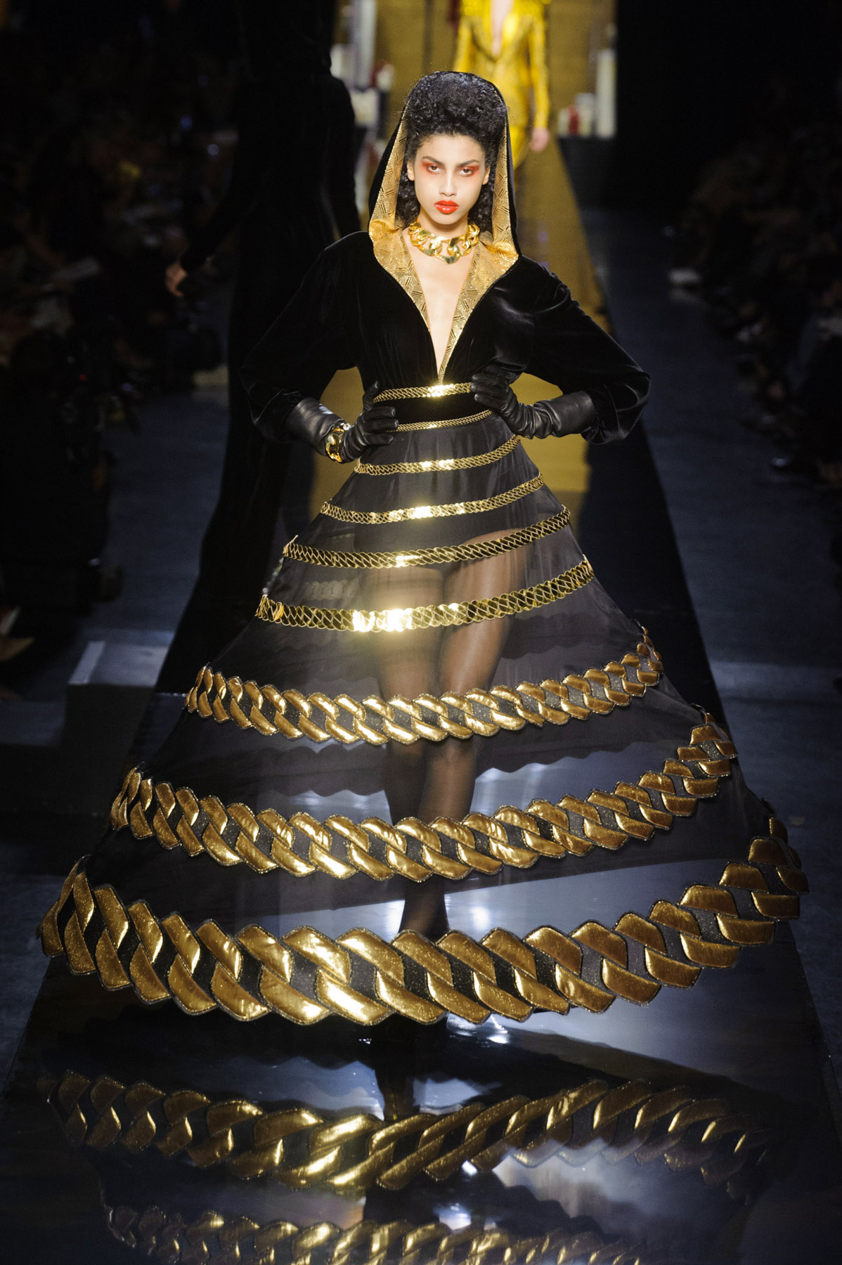 Coleção // Jean Paul Gaultier, Paris, Inverno 2015 HC // Desfiles // FFW