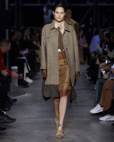 burberry-autumn_winter-2019-collection-look-69_001