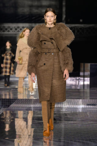burberry-autumn_winter-2020-collection-look-1