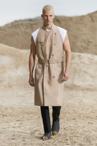 burberry-spring_summer-2022-menswear-presentation-collection-look-1-matteo