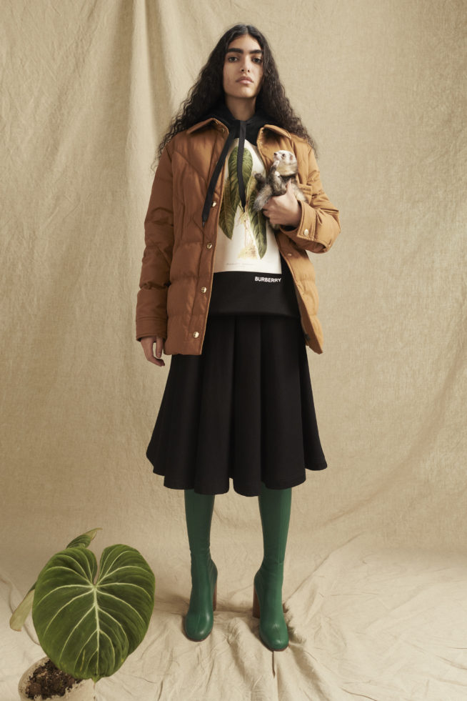 burberry-autumn_winter-2022-pre-collection-look-16