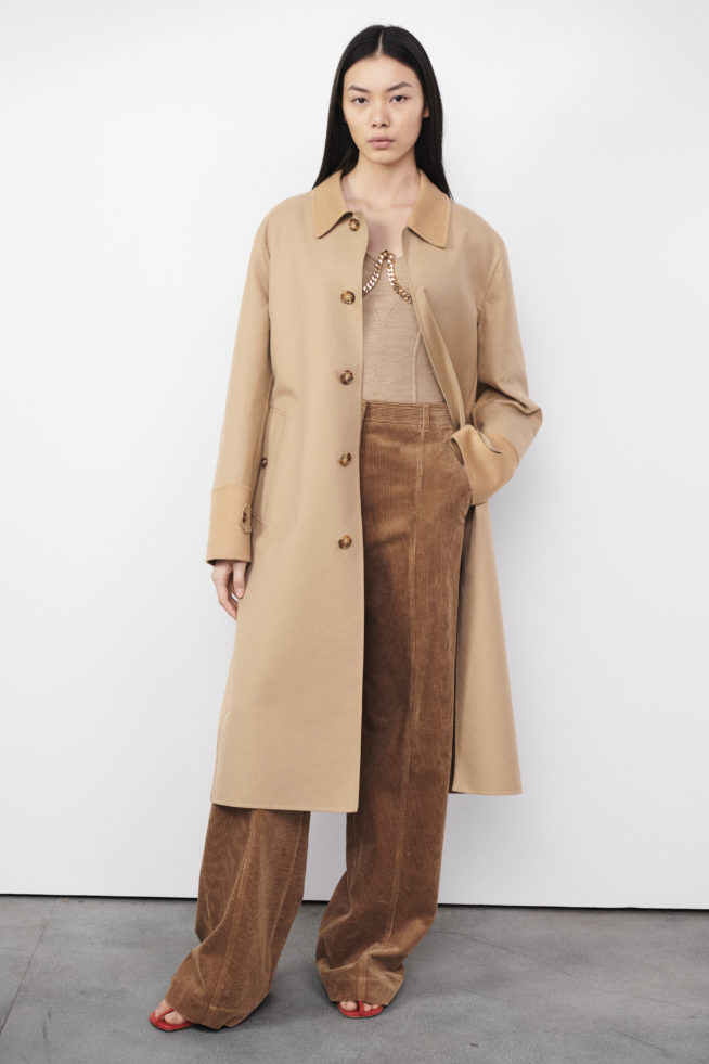 burberry-autumn_winter-2022-pre-collection-look-17