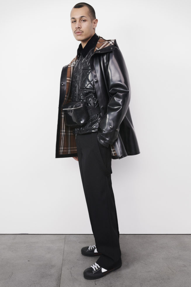 burberry-autumn_winter-2022-pre-collection-look-42