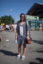 Nathalia Almeida: vestido Farm, tênis Vans e bolsa Arezzo
