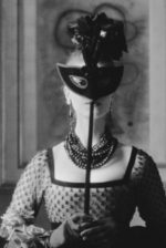 Modelo na maison Dior, 1958