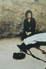 Campanha de 1992 com a fotografia de um homicídio acontecido na Itália, dez anos antes. Benedetto Grado, filha do homem assassinado pela máfia, afirmou que ia processar a Benetton
