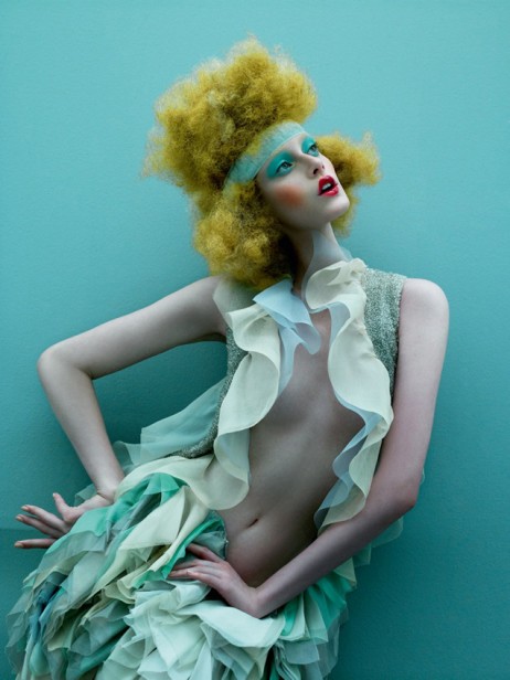 A modelo Thairine Garcia fotografada por Gui Paganini