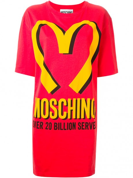 Camiseta Moschino (R$ 1.330)