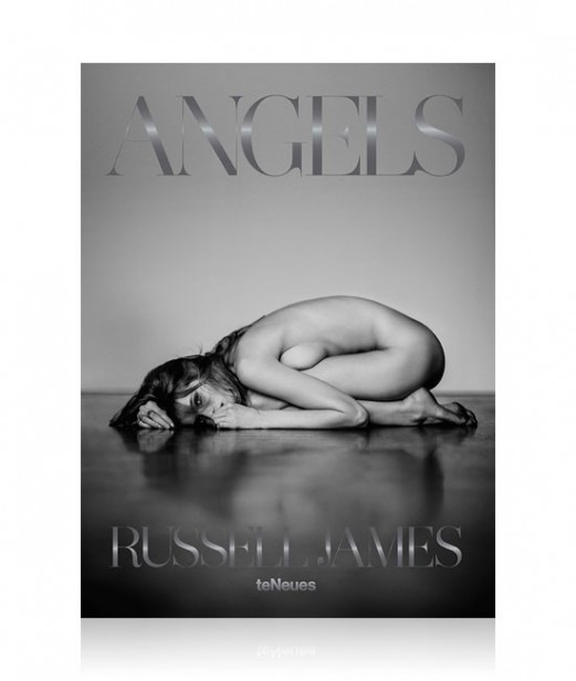 Modelo Abbey Lee é a estrela da capa do livro ''Angels'', de Russell James