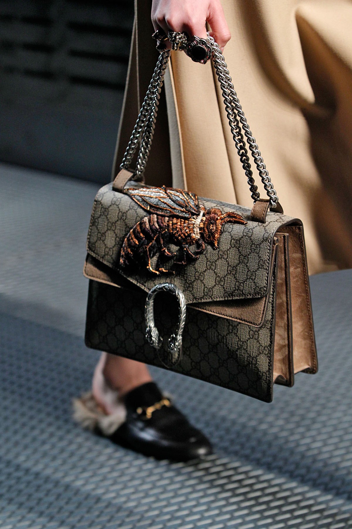 Prada, Gucci e mais: uma seleção de bolsas da semana de moda de Milão