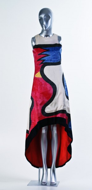 Vestido de noite, 1968 Estampa de Nelson Leirner Malha 'Beltec' Rhodianyl, 144 x 42 cm Coleção Masp Doação Rhodia