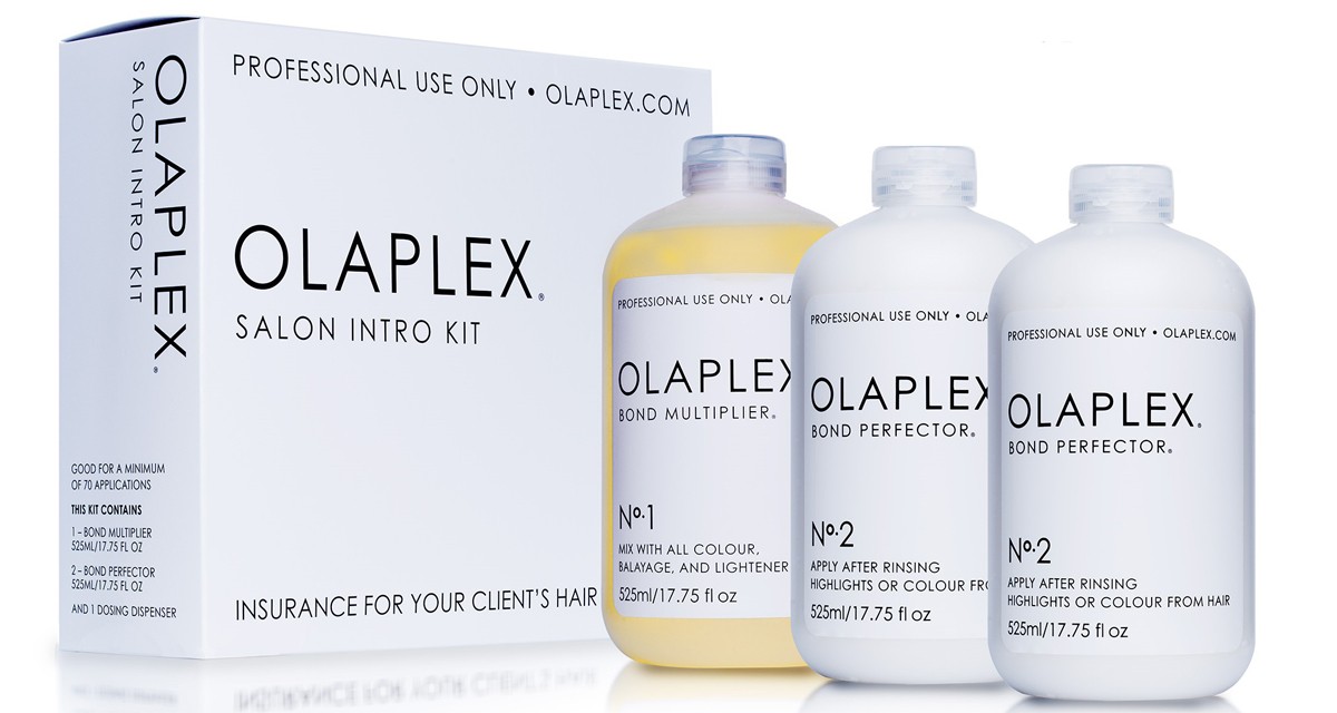 Os únicos três produtos da Olaplex que protege os fios e ajuda até a chegar a mais tons de loiros e platinados ©Reprodução