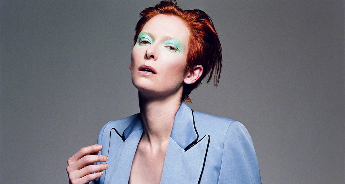 Tilda Swinton de David Bowie, na "Vogue Itália em 2003, com cabelos assinados pelo hairstylist Sam McKnight ©Divulgação