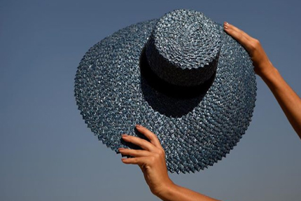 Nova sensação: di Paglia, a marca de chapéus você vai querer neste verão // Notícias //