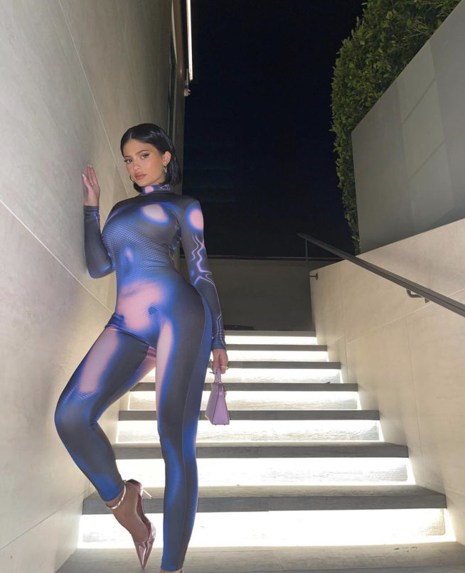 Kylie Jenner de Forbidden Knowledge em 2020 | Reprodução Instagram @kyliejenner
