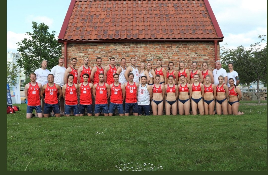 Uma pequena diferença entre os uniformes feminino e masculinos do handball na Noruega / Foto: Reprodução