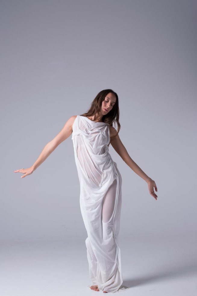 Vestido molhado da designer grega Di Petsa | Reprodução Vogue