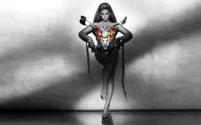Figurino de Thierry Mugler para Beyoncé