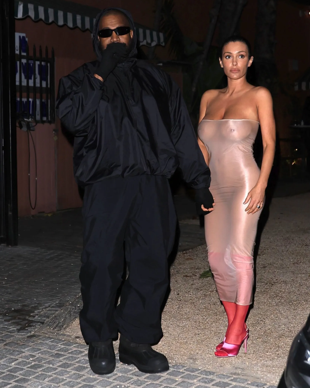 Kanye West não é o responsável pelas roupas de Bianca Censori - FFW