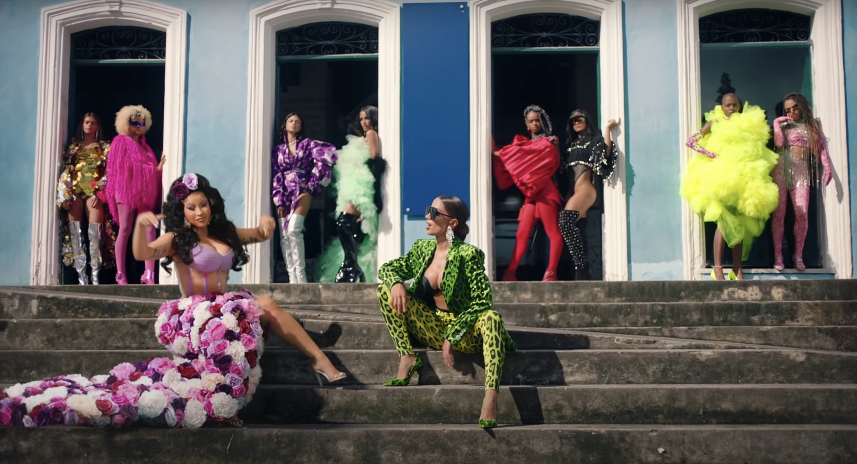 Estilista de Anitta fala sobre escolha do figurino da cantora em clipe de  Downtown – Metro World News Brasil